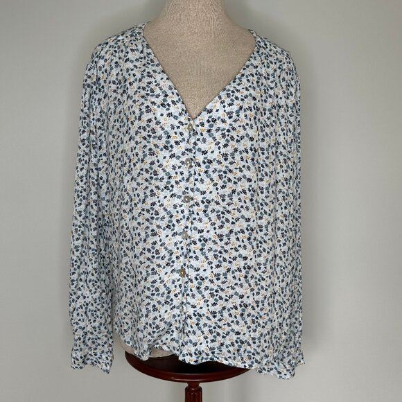 Garnet Hill Women's Easy Crêpe Button-Up Floral and Leaf Print Blouse Size XL - Picture 2 of 9